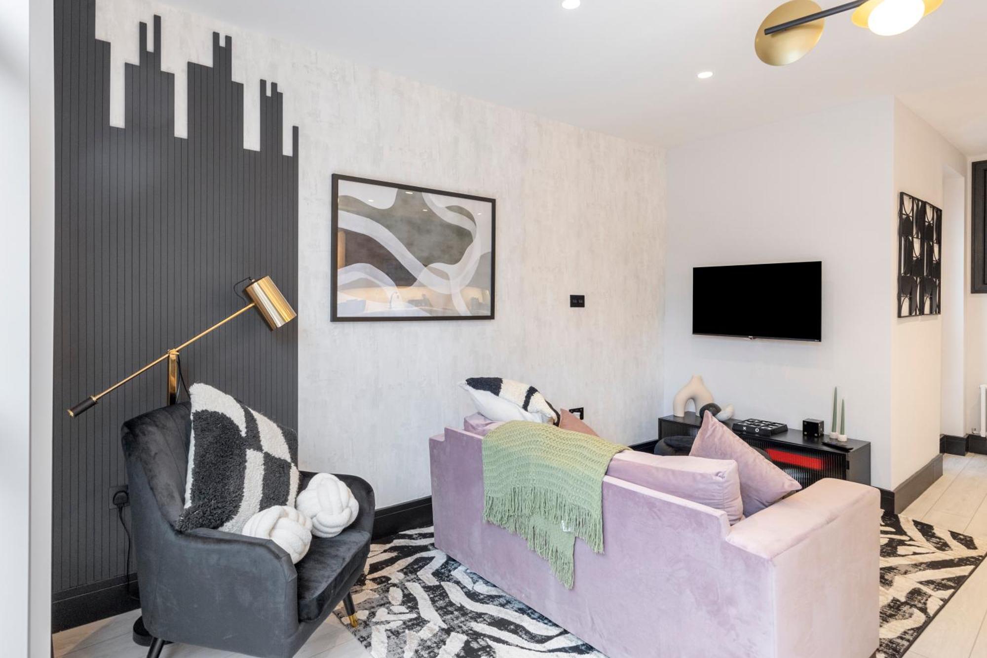 Apartamento Unwind In Style 2Br With Cozy Backyard For Groups Londres Exterior foto